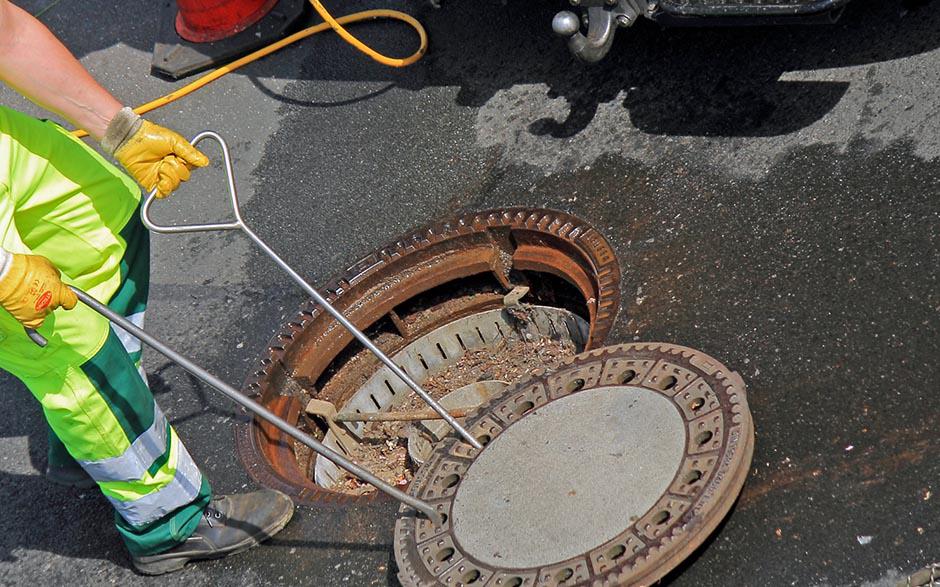 comment déboucher canalisation wc Montmorency